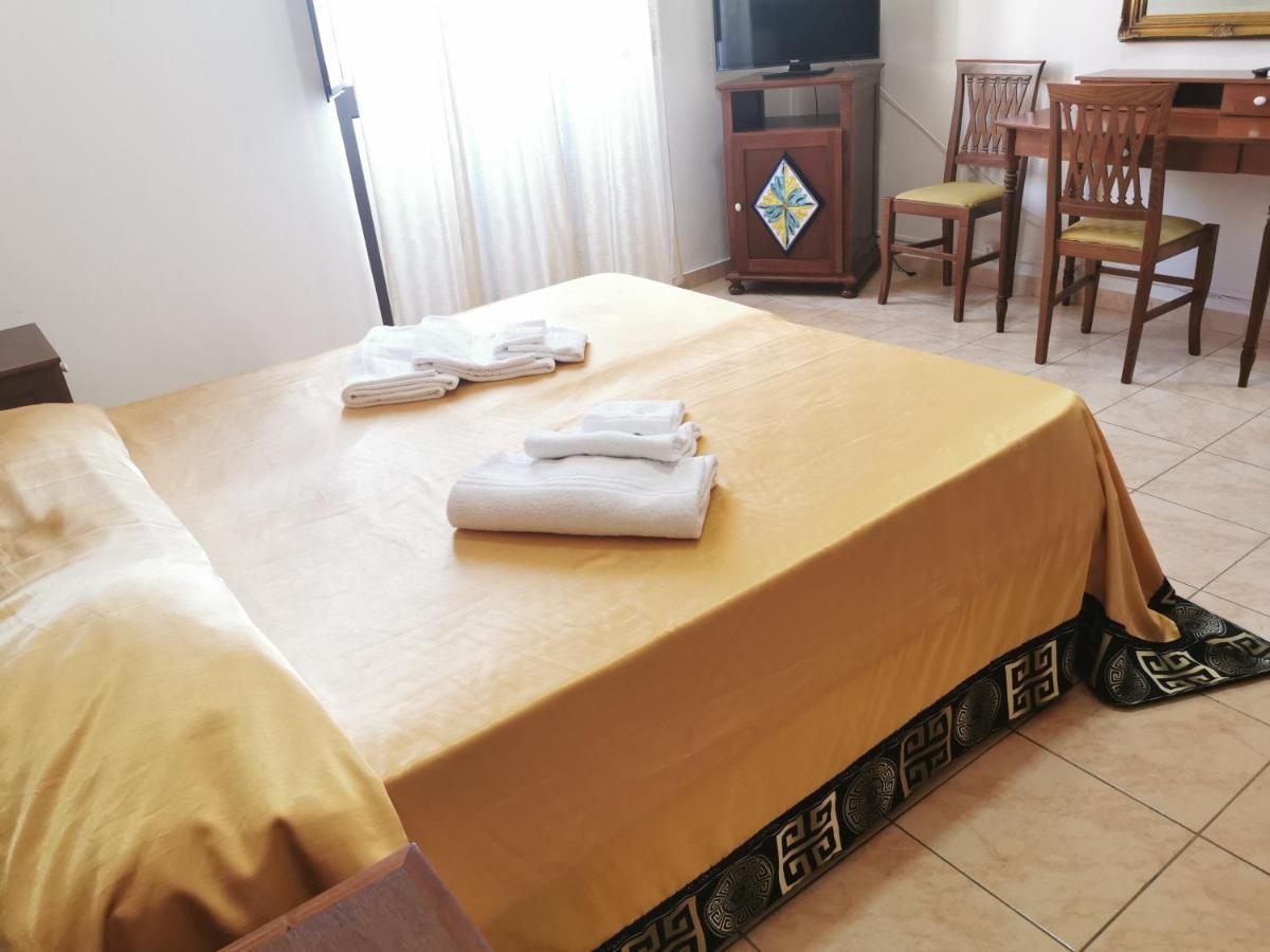 I Cappuccini Rooms Κατάνια Εξωτερικό φωτογραφία