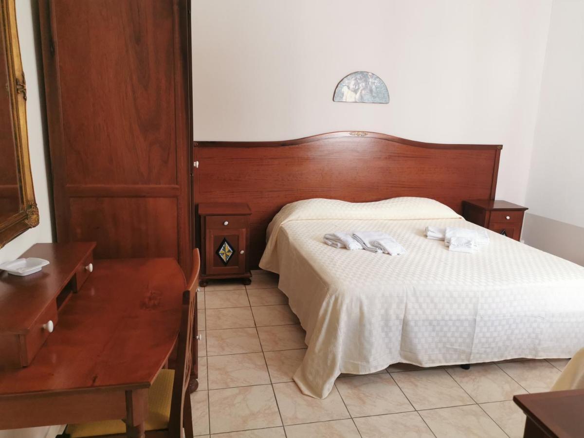 I Cappuccini Rooms Κατάνια Εξωτερικό φωτογραφία