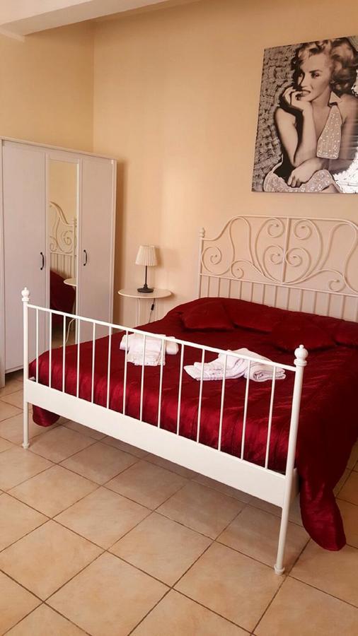 I Cappuccini Rooms Κατάνια Εξωτερικό φωτογραφία