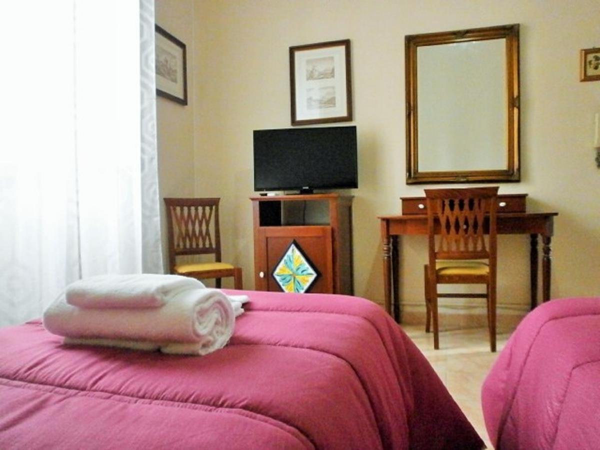 I Cappuccini Rooms Κατάνια Εξωτερικό φωτογραφία